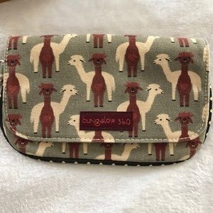EUC Bungalow 360 Llama Purse Clutch Wrist Wallet Canvas Pocket Zip Strap Cute!